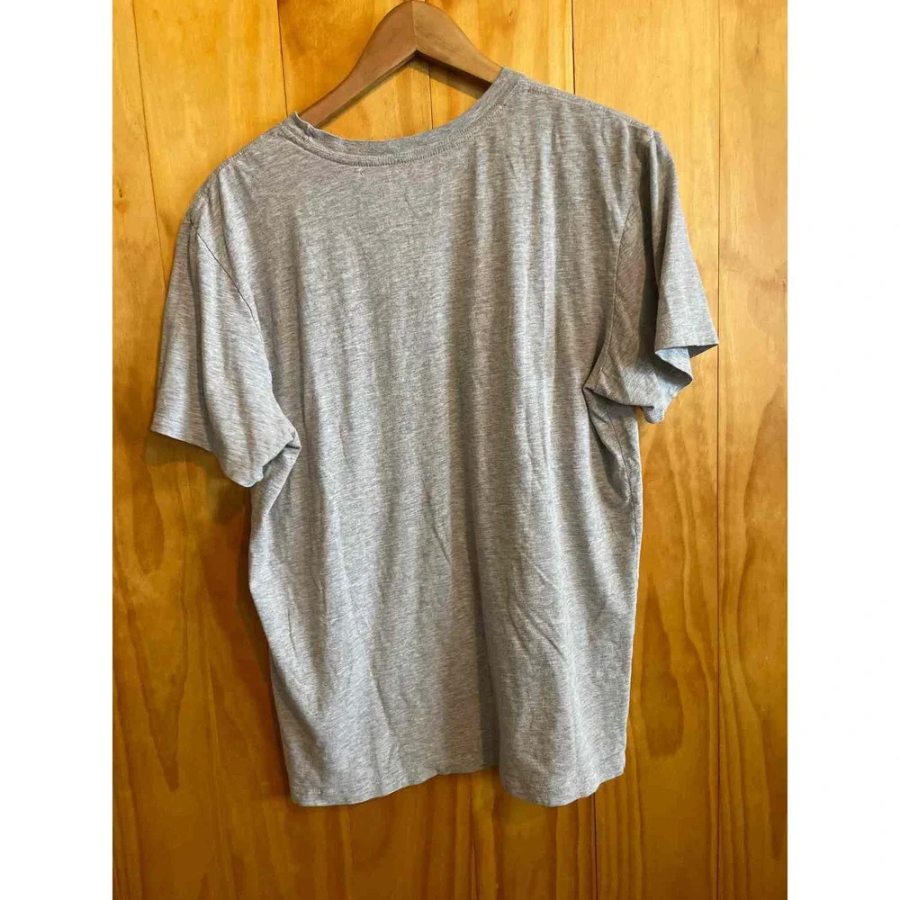 Size L The North Face Grey Women's Short Sleeve Shirt - Picture 2 of 2